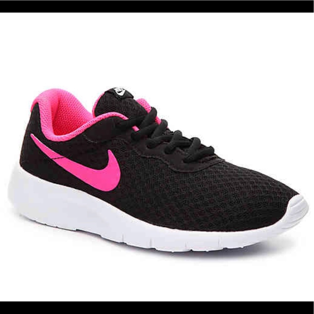Nike Tanjun Gym Shoes